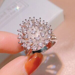 925 Silver Zircon Hollow Snowflake Ring